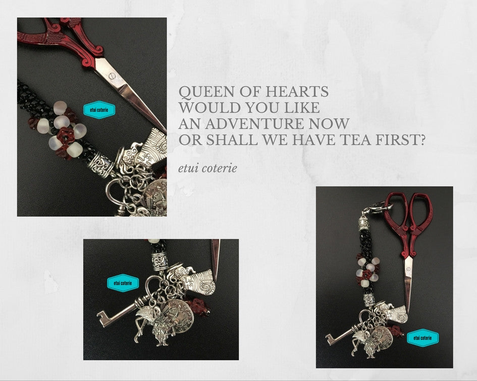 Queen of Hearts scissor keeper / bag charm - etui coterie