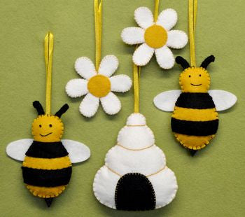 Bees, Hive And Flowers Felt Craft Kit - etui coterie